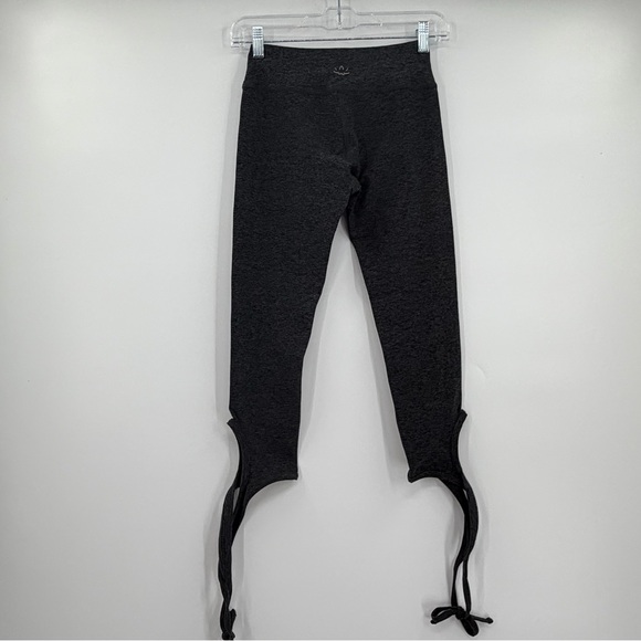 Beyond yoga x mary Lauren gray leggings small - Picture 2 of 4